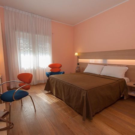 Hotel La Pergola Roma Esterno foto
