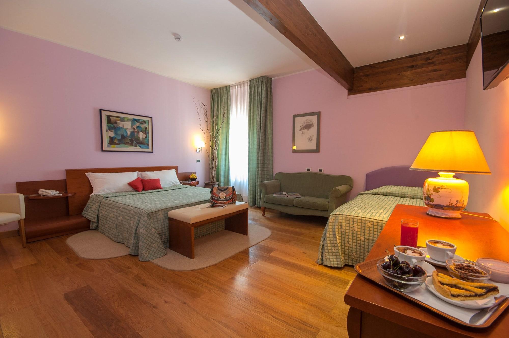 Hotel La Pergola Roma Esterno foto