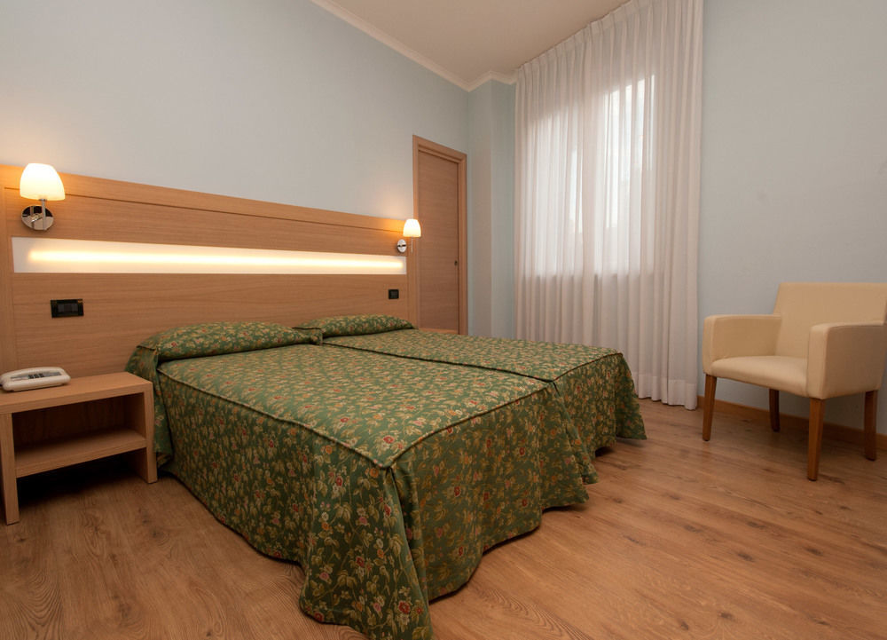 Hotel La Pergola Roma Esterno foto