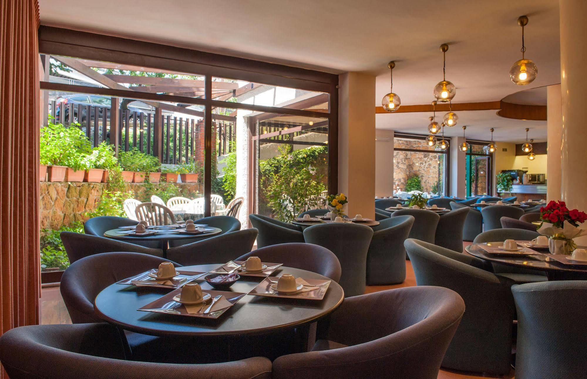 Hotel La Pergola Roma Esterno foto