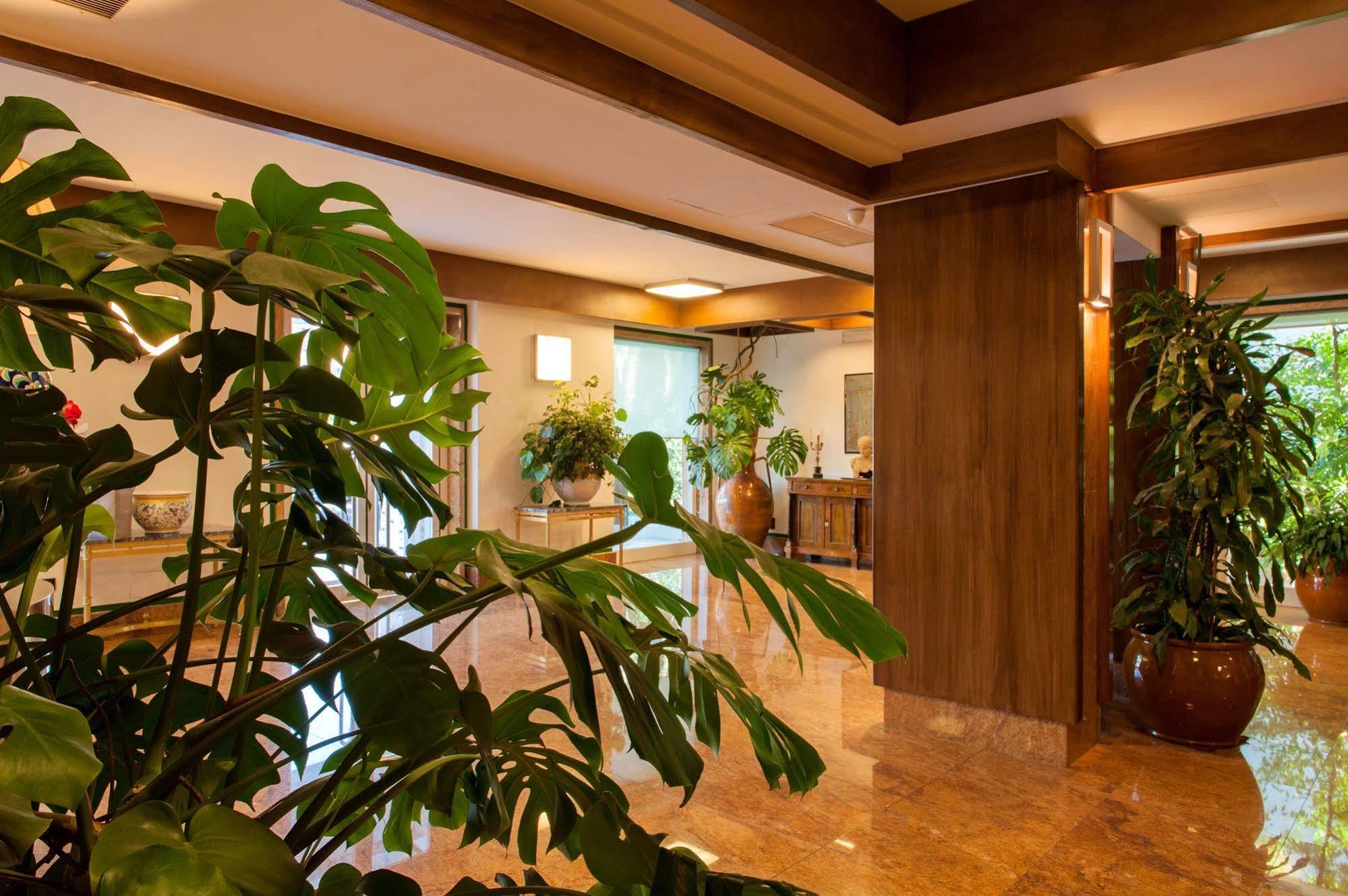 Hotel La Pergola Roma Esterno foto
