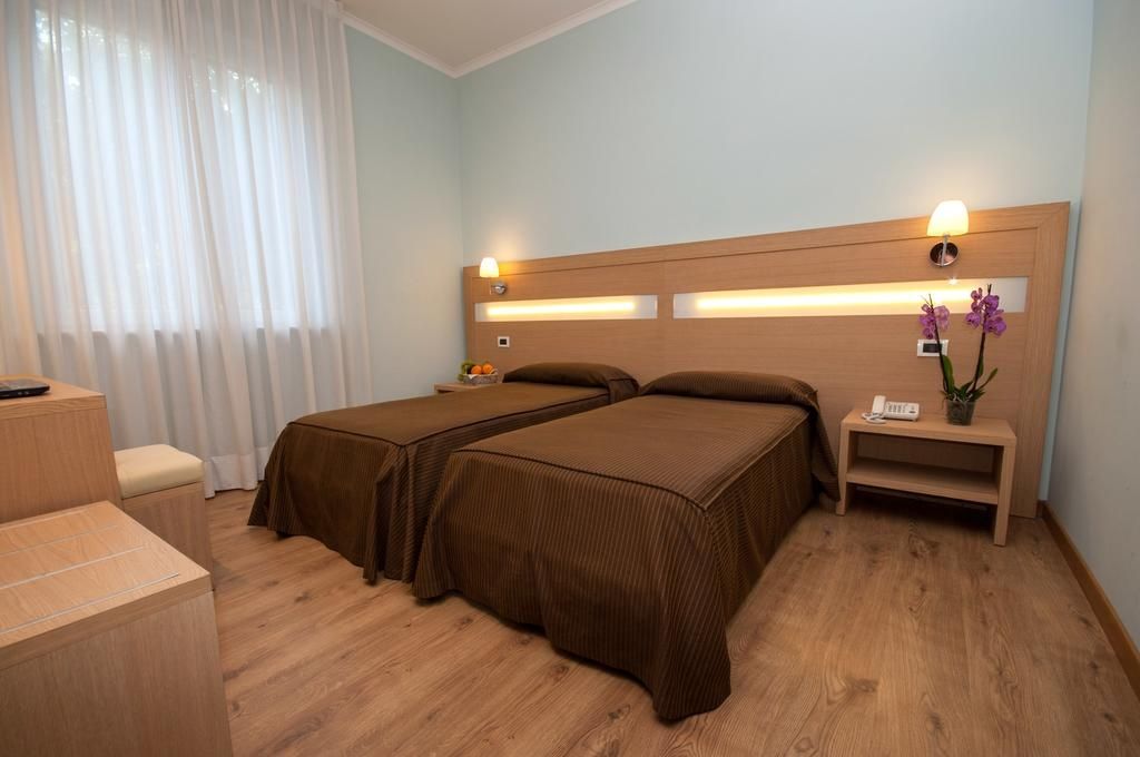 Hotel La Pergola Roma Esterno foto